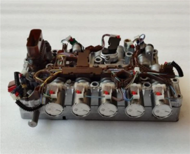 8F24-0002-OEM 8F24 Valve Body With Pressure Sensor 8 Solenoid KTJ1KP7A100DA